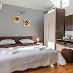Lovely In * 卡尼卡