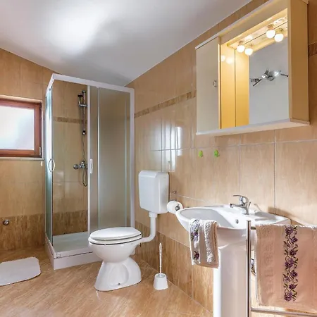 Semesterbostad Lovely Home In Krnica *